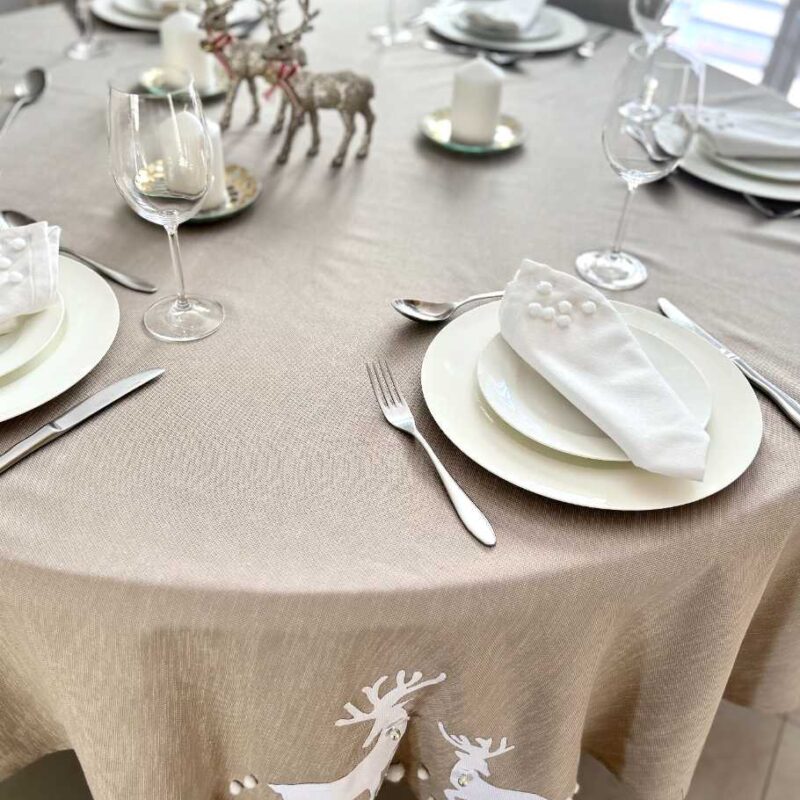 Reindeer & Snowball Christmas Tablecloth Round