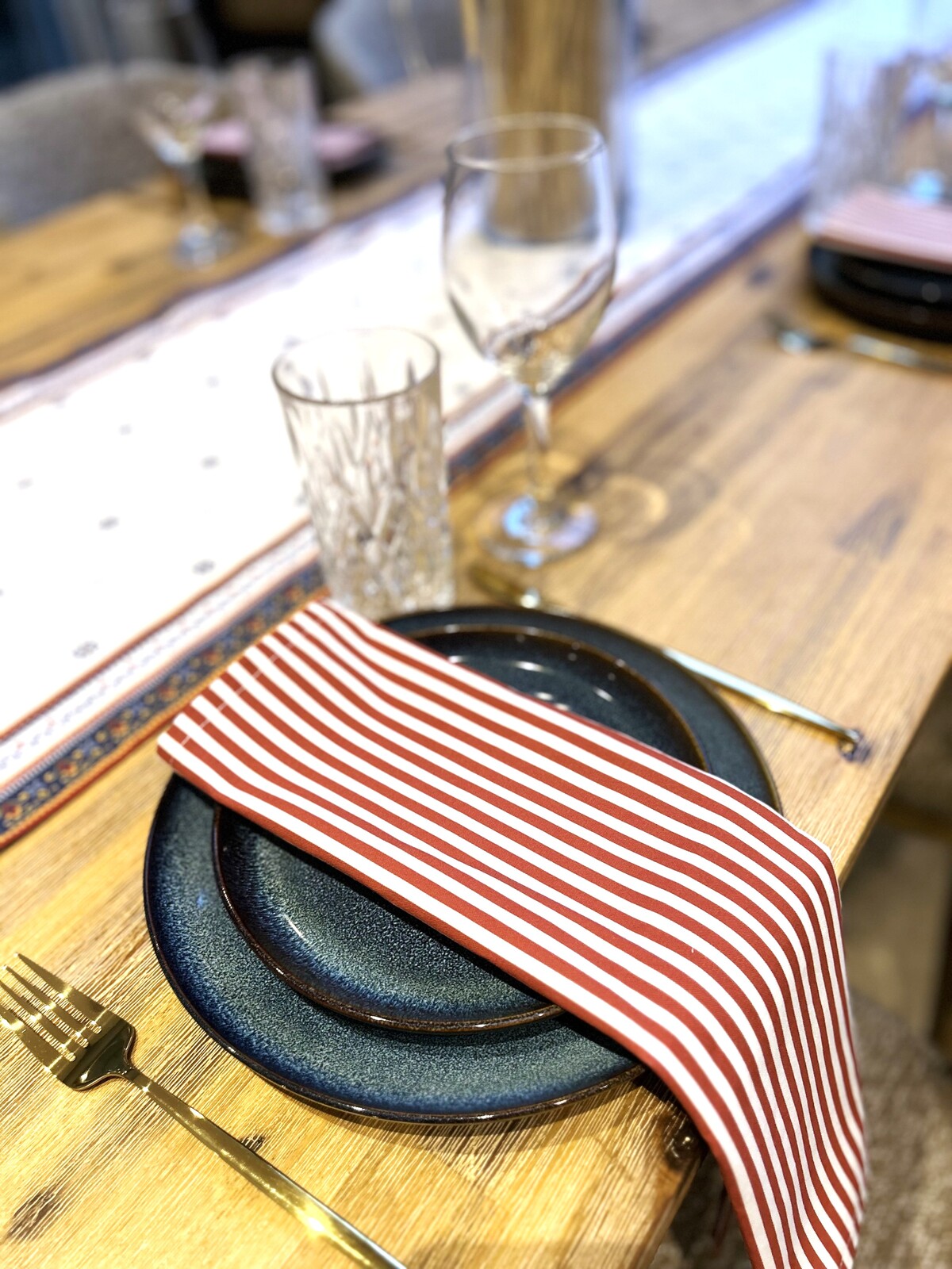 Rust/White Stripe Mediterranean Sunset Napkins (Serviettes) - Image 5