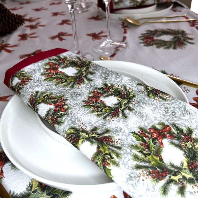 Napkin - All Over Wreath Print