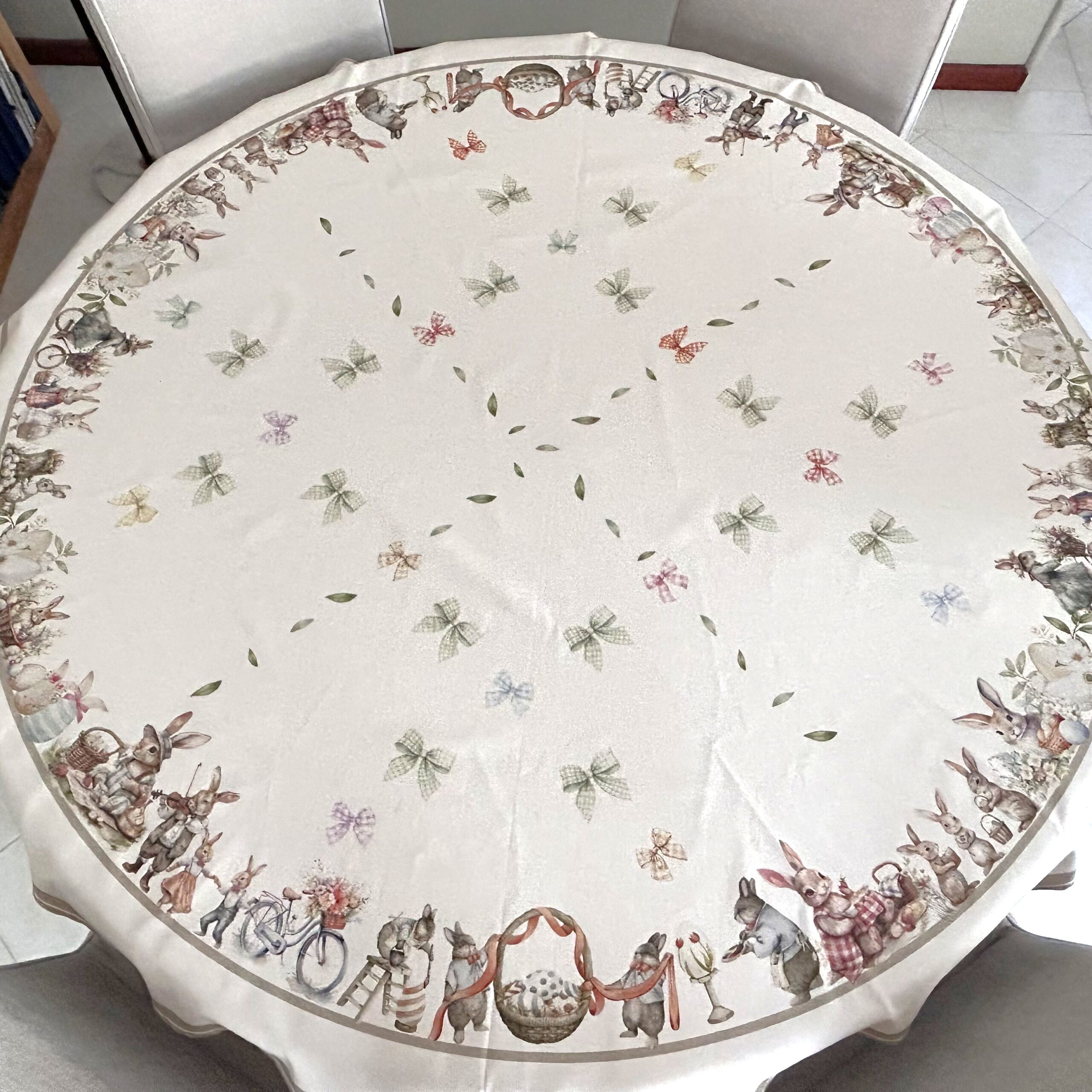 Round Tablecloth - Bunny Border Print - Image 9