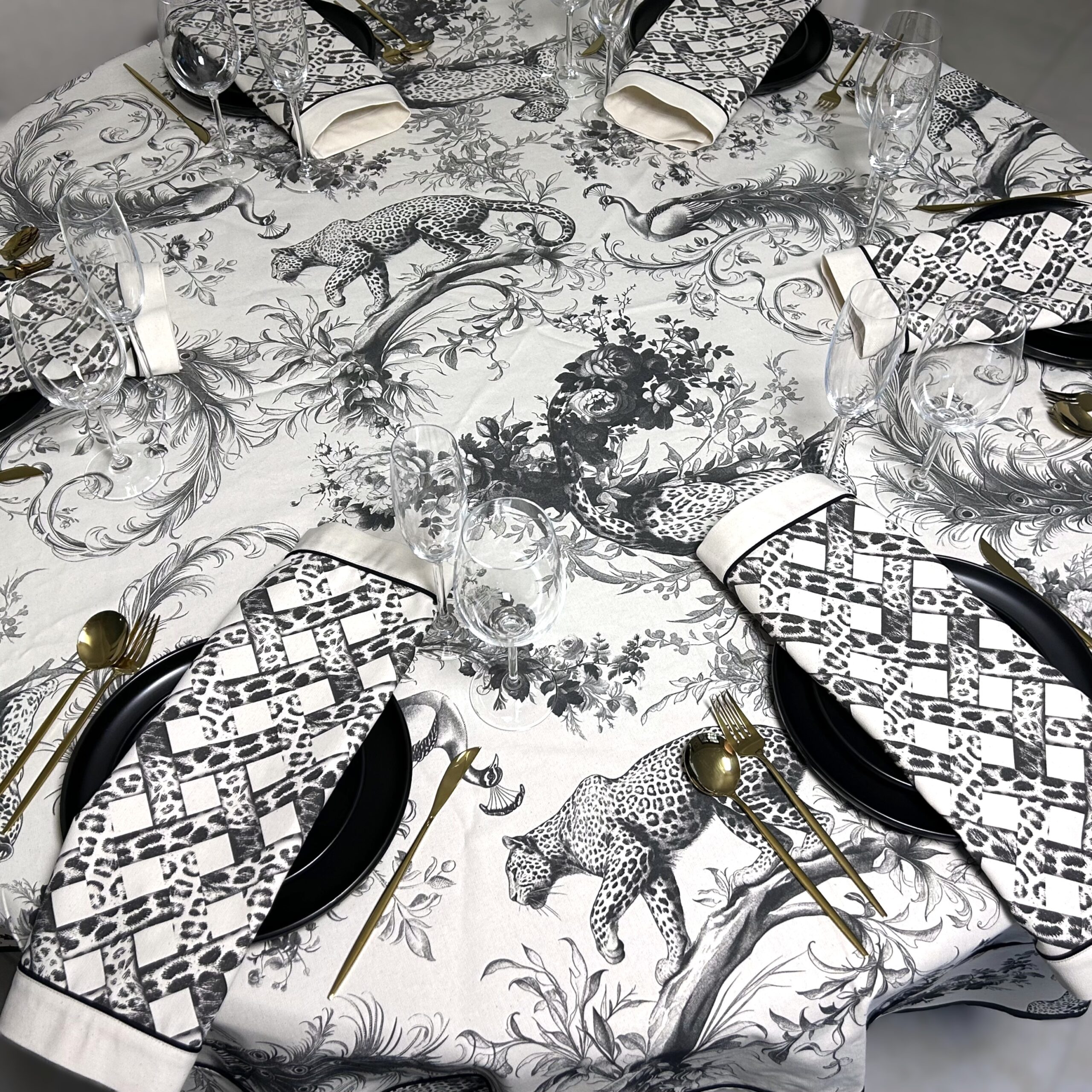 Round Tablecloth - Leopard & Peacock Print - Image 7